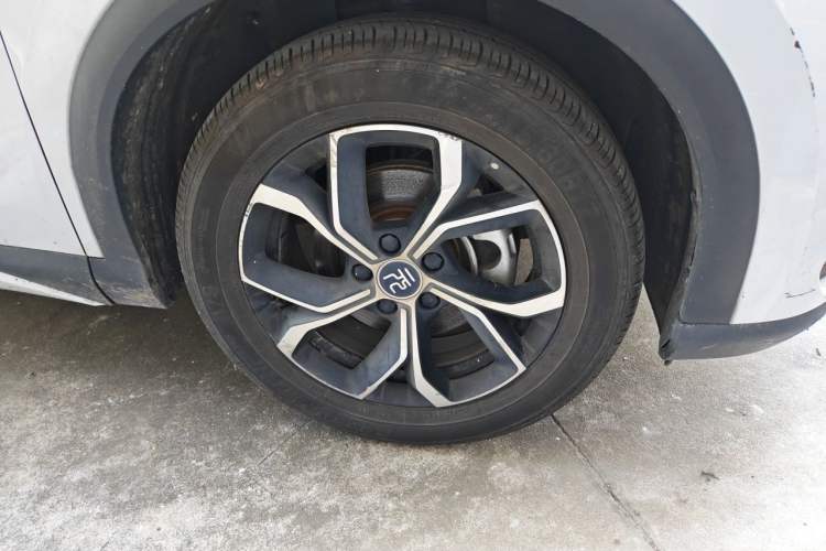 Used BYD Yuan PLUS 2024 Honor Edition 510KM Leading Model Right Front Wheel Hub