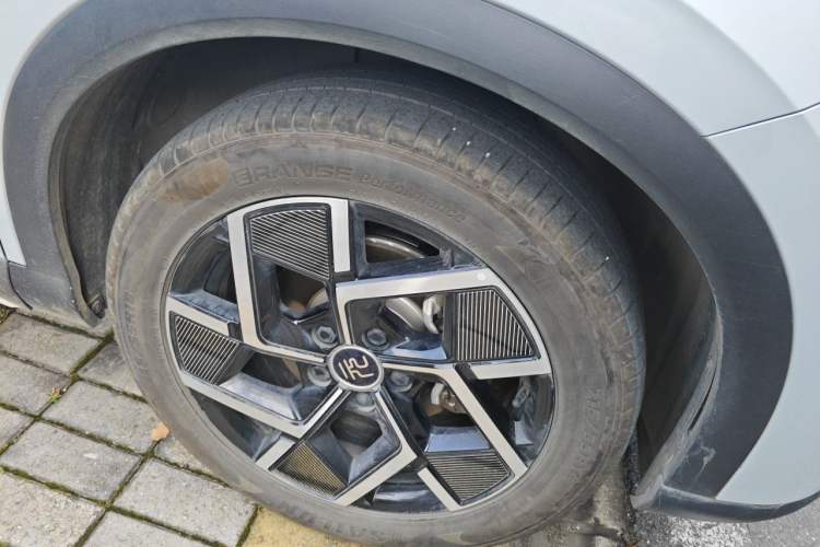 Used BYD Yuan PLUS 2024 Honor Edition 510KM Beyond Model Right Front Wheel Hub