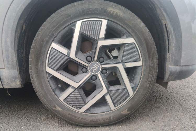 Used BYD Yuan PLUS 2024 Honor Edition 510KM Beyond Model Right Front Wheel Hub