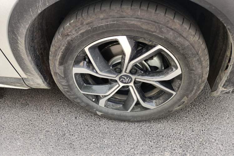 Used BYD Yuan PLUS 2024 Honor Edition 430KM Leading Model Right Front Wheel Hub