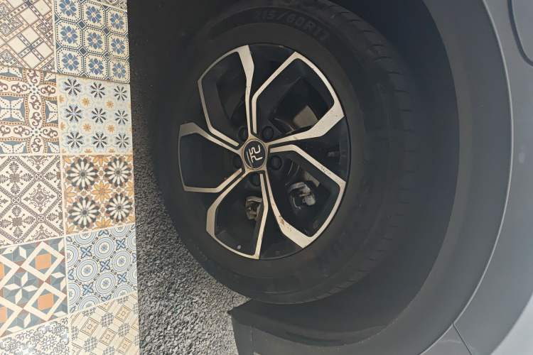 Used BYD Yuan PLUS 2024 Honor Edition 510KM Leading Model Right Front Wheel Hub