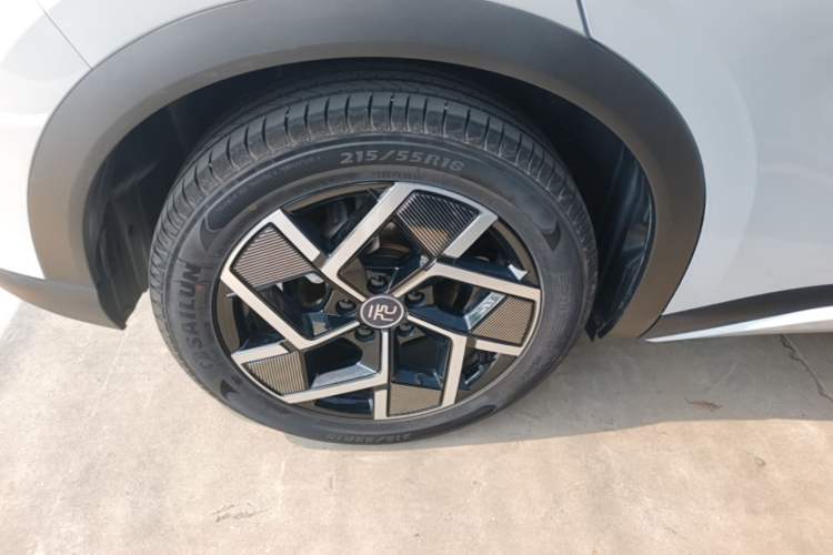 Used BYD Yuan PLUS 2024 Honor Edition 510KM Beyond Model Right Rear Wheel Hub