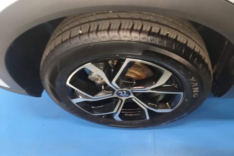 Used BYD Yuan PLUS 2024 Honor Edition 430KM Leading Model Right Rear Wheel Hub