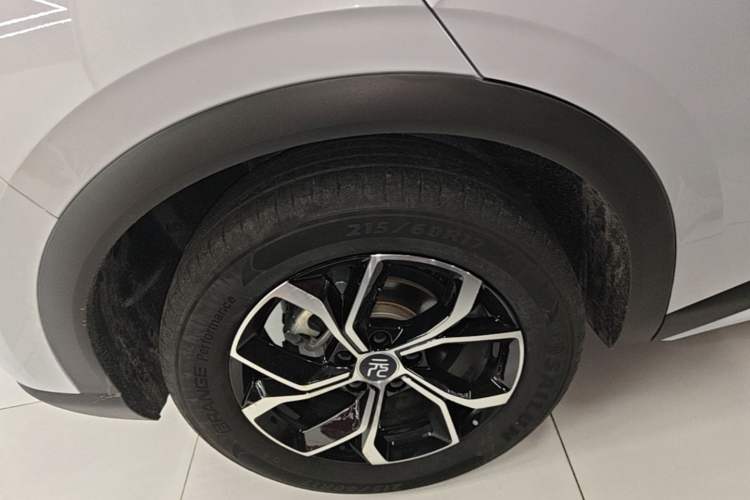 Used BYD Yuan PLUS 2024 Honor Edition 430KM Beyond Model Right Rear Wheel Hub