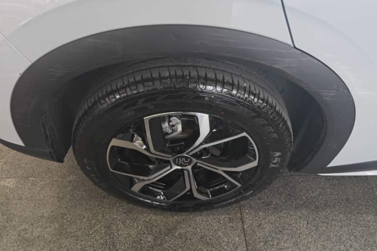 Used BYD Yuan PLUS 2024 Honor Edition 430KM Beyond Model Right Rear Wheel Hub