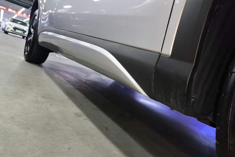 Used BYD Yuan PLUS 2024 Honor Edition 430KM Leading Model Right Side Sill