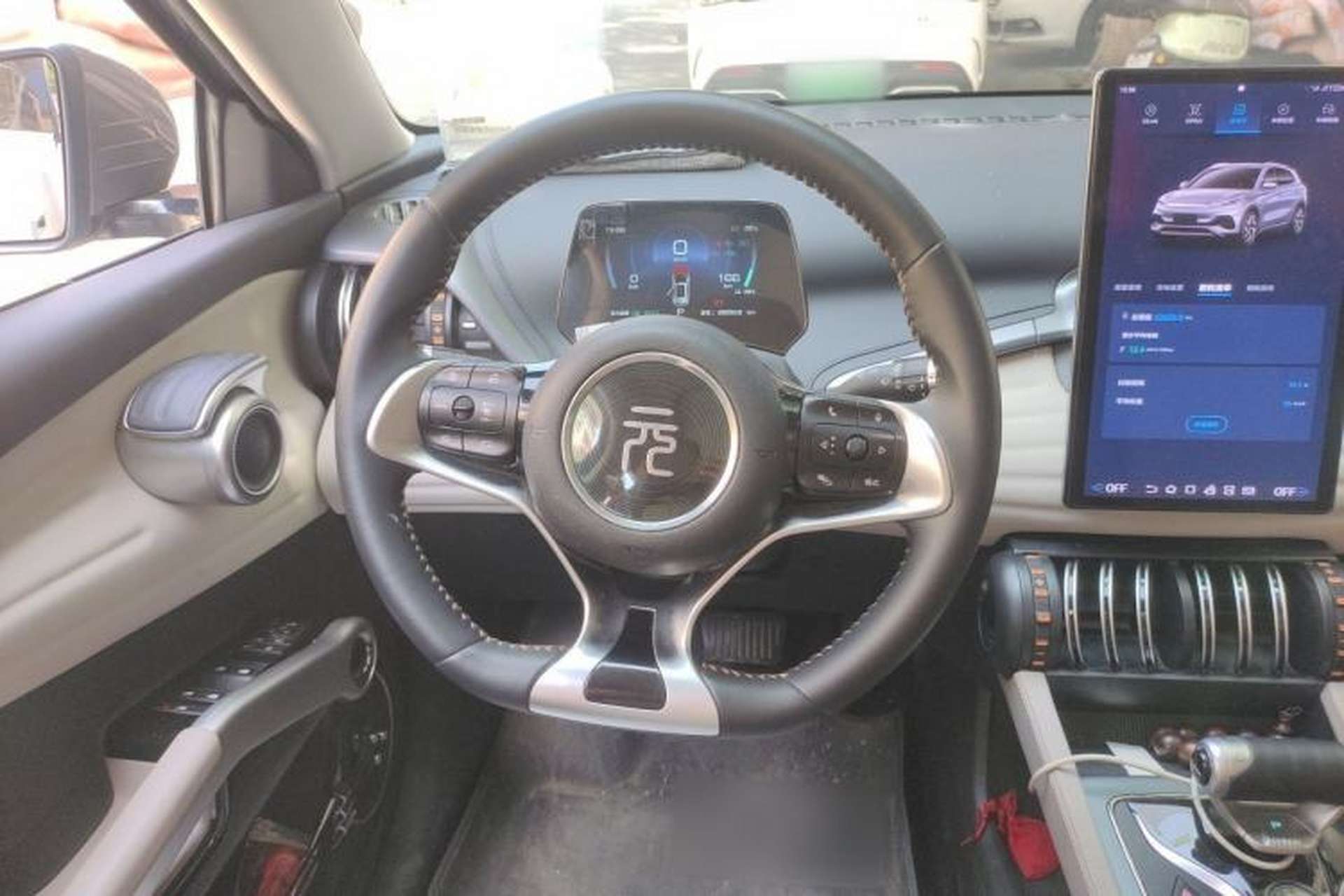 Used BYD Yuan PLUS 2024 Honor Edition 430KM Beyond Model Steering Wheel
