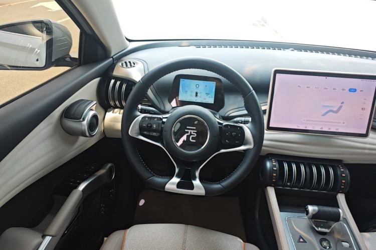 Used BYD Yuan PLUS 2024 Honor Edition 430KM Beyond Model Steering Wheel