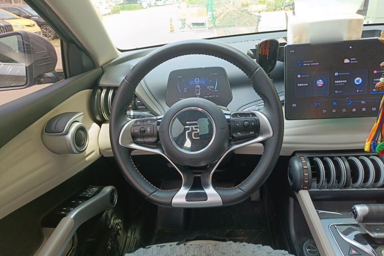 Used BYD Yuan PLUS 2024 Honor Edition 510KM Beyond Model Steering Wheel
