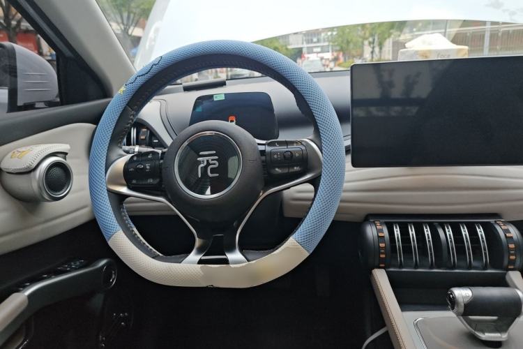 Used BYD Yuan PLUS 2024 Honor Edition 510KM Beyond Model Steering Wheel