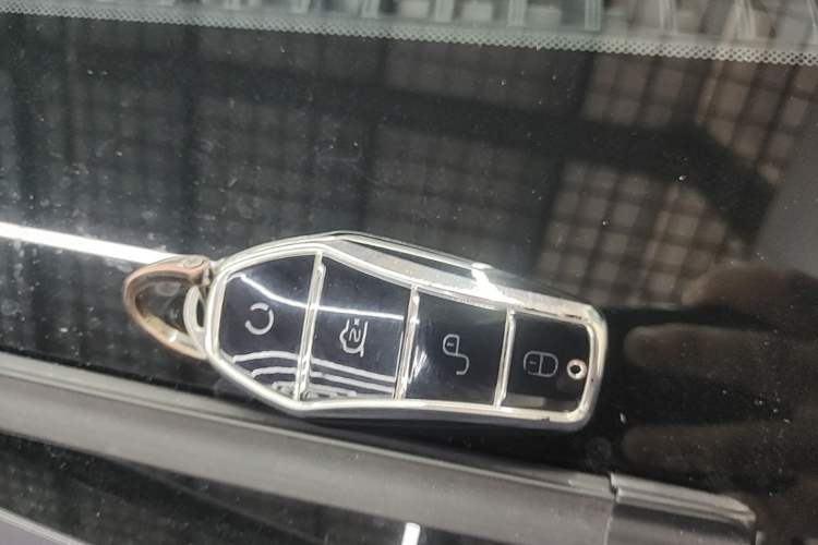 Used BYD Yuan PLUS 2024 Honor Edition 510KM Leading Model Vehicle Key