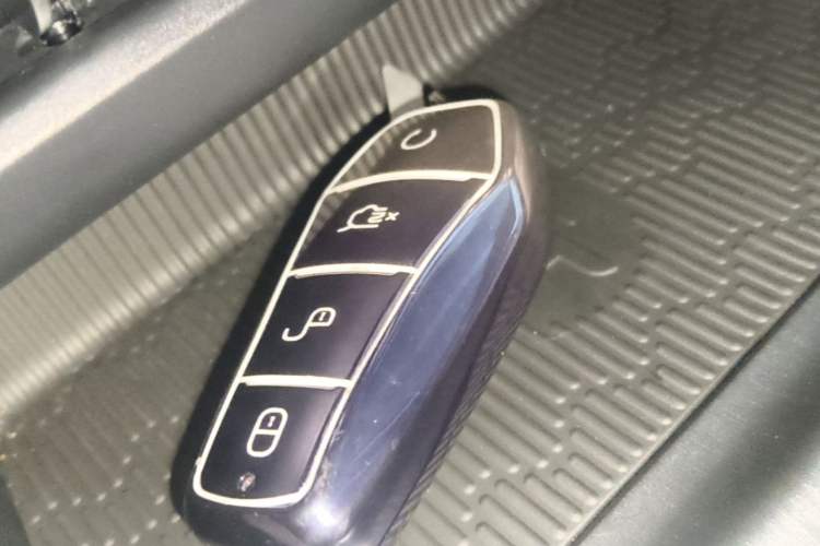 Used BYD Yuan PLUS 2024 Honor Edition 510KM Leading Model Vehicle Key