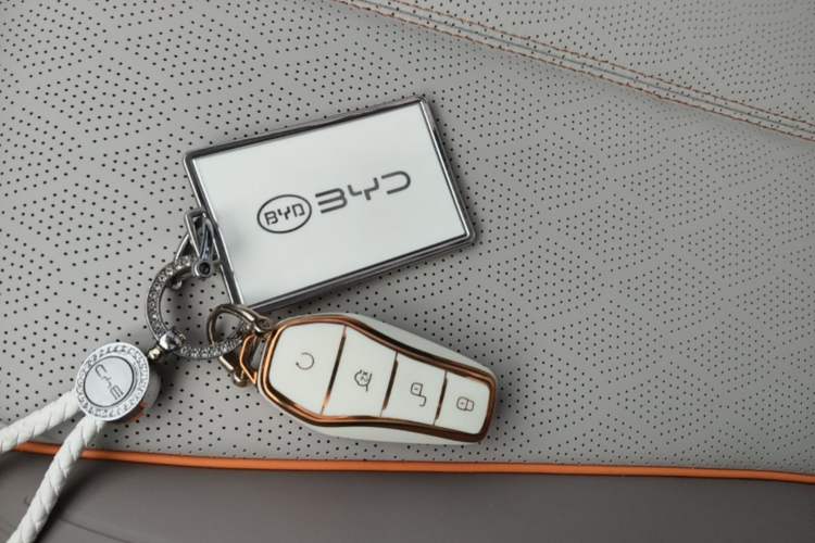 Used BYD Yuan PLUS 2024 Honor Edition 510KM Leading Model Vehicle Key