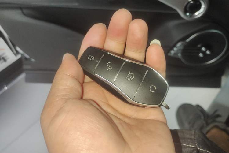 Used BYD Yuan PLUS 2024 Honor Edition 510KM Beyond Model Vehicle Key