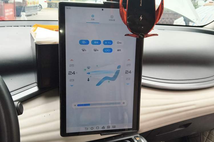 Used BYD Yuan PLUS 2024 Honor Edition 510KM Beyond Model Audio And AC Panel