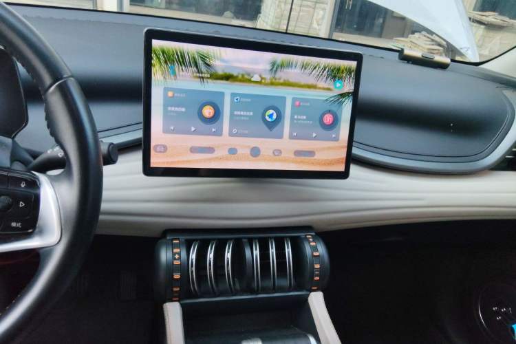 Used BYD Yuan PLUS 2024 Honor Edition 510KM Leading Model Audio And AC Panel