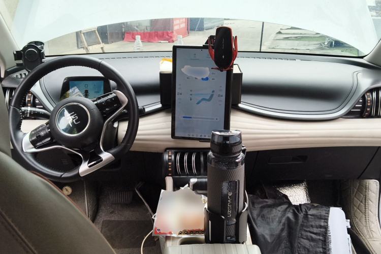 Used BYD Yuan PLUS 2024 Honor Edition 510KM Beyond Model Center Console