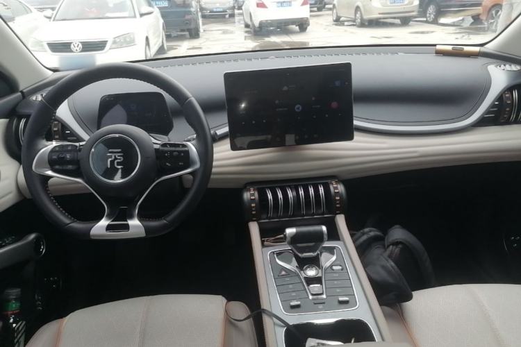 Used BYD Yuan PLUS 2024 Honor Edition 430KM Beyond Model Center Console