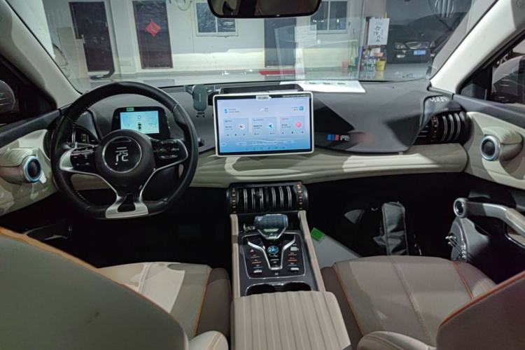 Used BYD Yuan PLUS 2024 Honor Edition 510KM Beyond Model Center Console
