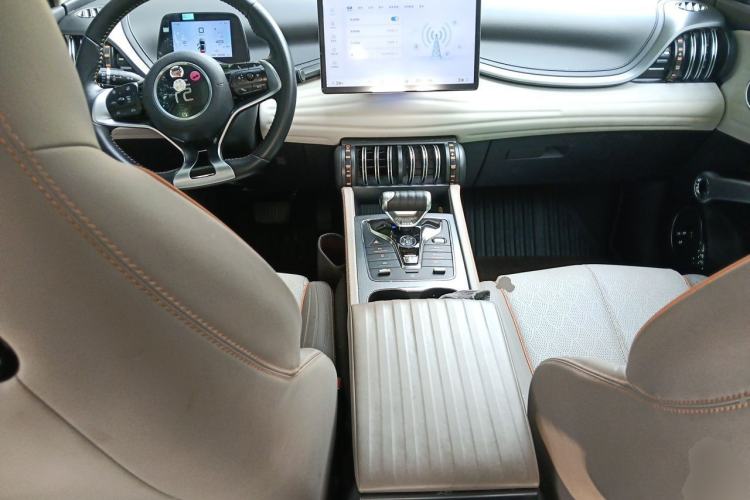 Used BYD Yuan PLUS 2024 Honor Edition 430KM Beyond Model Center Console