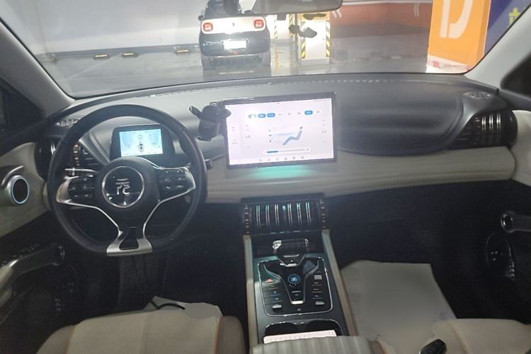 Used BYD Yuan PLUS 2024 Honor Edition 430KM Leading Model Center Console