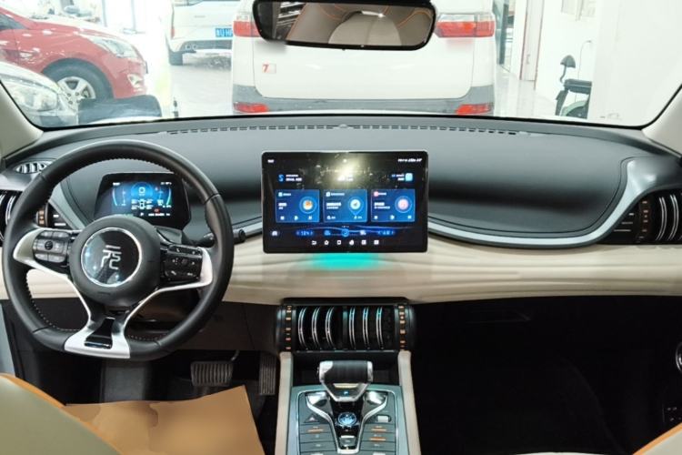 Used BYD Yuan PLUS 2024 Honor Edition 430KM Beyond Model Center Console