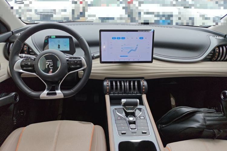 Used BYD Yuan PLUS 2024 Honor Edition 510KM Beyond Model Center Console