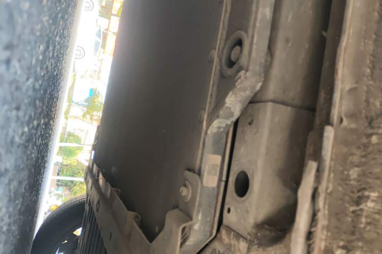 Used BYD Yuan PLUS 2024 Honor Edition 430KM Beyond Model Chassis Front Right
