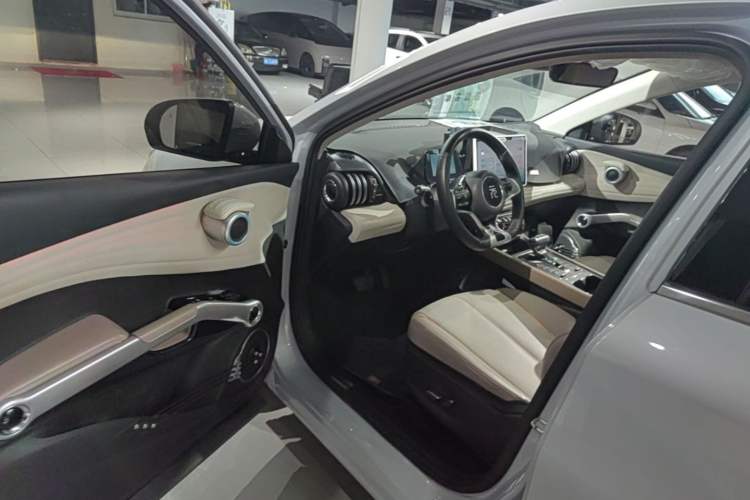 Used BYD Yuan PLUS 2024 Honor Edition 510KM Beyond Model Driver Seat