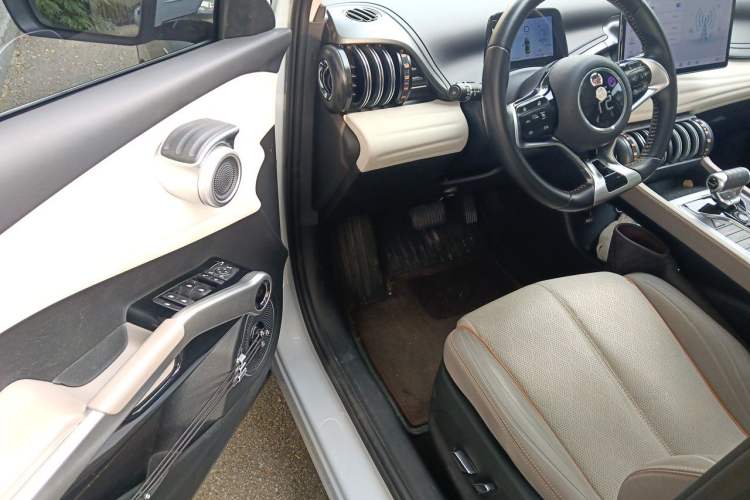 Used BYD Yuan PLUS 2024 Honor Edition 430KM Beyond Model Driver Seat