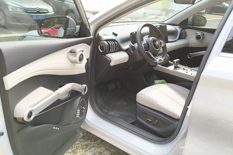 Used BYD Yuan PLUS 2024 Honor Edition 430KM Beyond Model Driver Seat