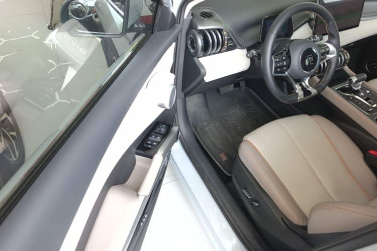 Used BYD Yuan PLUS 2024 Honor Edition 430KM Beyond Model Driver Seat