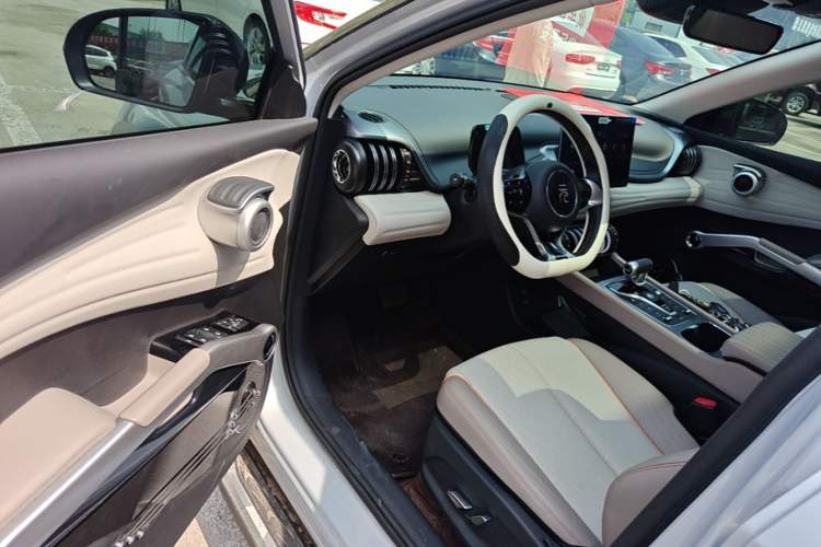Used BYD Yuan PLUS 2024 Honor Edition 430KM Beyond Model Driver Seat