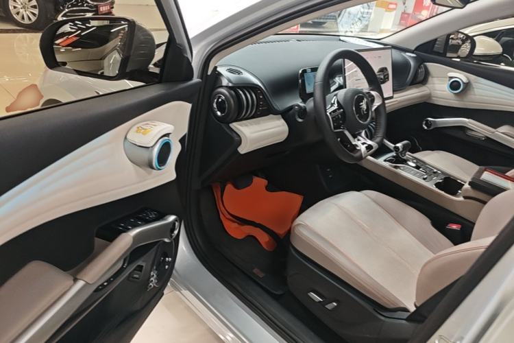 Used BYD Yuan PLUS 2024 Honor Edition 510KM Excellence Model Driver Seat