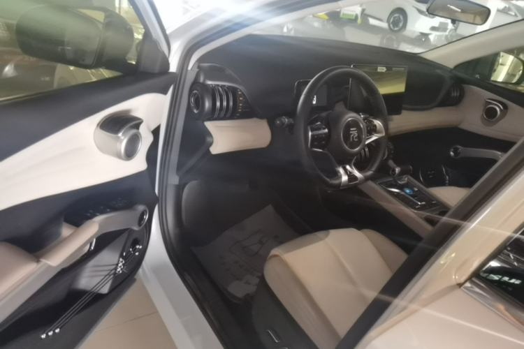 Used BYD Yuan PLUS 2024 Honor Edition 510KM Leading Model Driver Seat