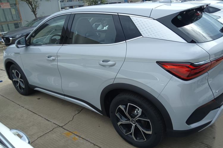 Used BYD Yuan PLUS 2024 Honor Edition 430KM Leading Model Exterior 3