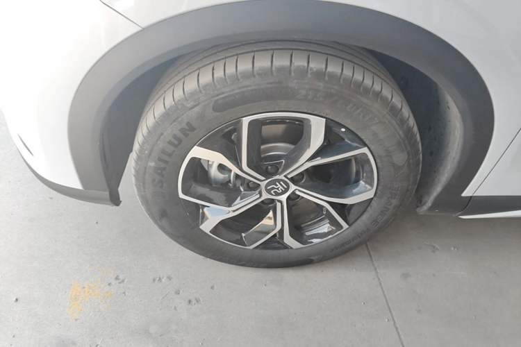 Used BYD Yuan PLUS 2024 Honor Edition 430KM Leading Model Exterior 4
