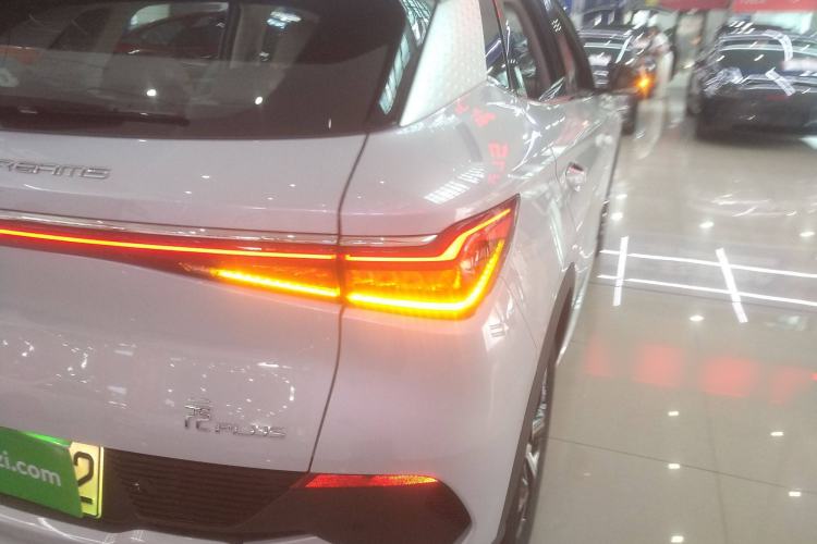 Used BYD Yuan PLUS 2024 Honor Edition 430KM Leading Model Exterior 6