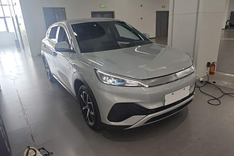 Used BYD Yuan PLUS 2024 Honor Edition 510KM Leading Model Front Right 45 Deg