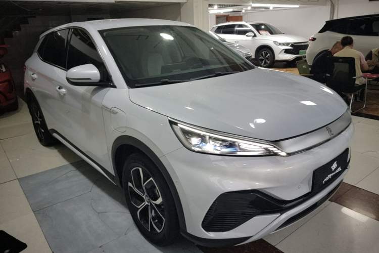 Used BYD Yuan PLUS 2024 Honor Edition 510KM Leading Model Front Right 45 Deg