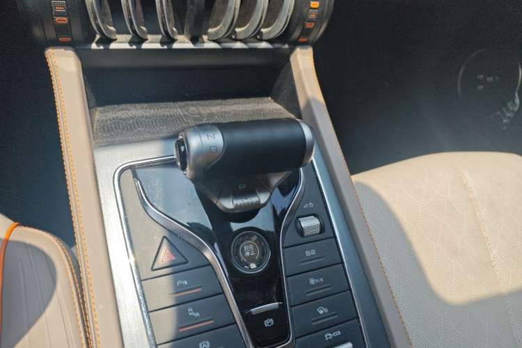 Used BYD Yuan PLUS 2024 Honor Edition 510KM Beyond Model Gear Lever