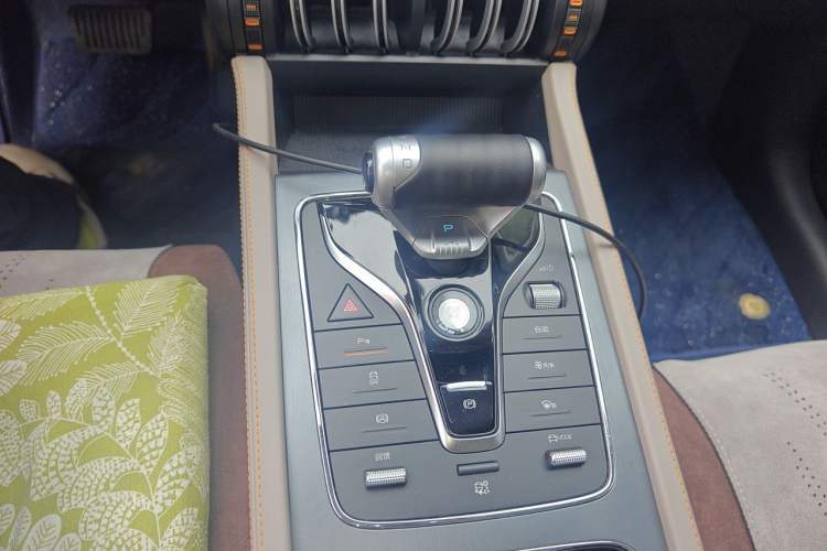 Used BYD Yuan PLUS 2024 Honor Edition 510KM Leading Model Gear Lever
