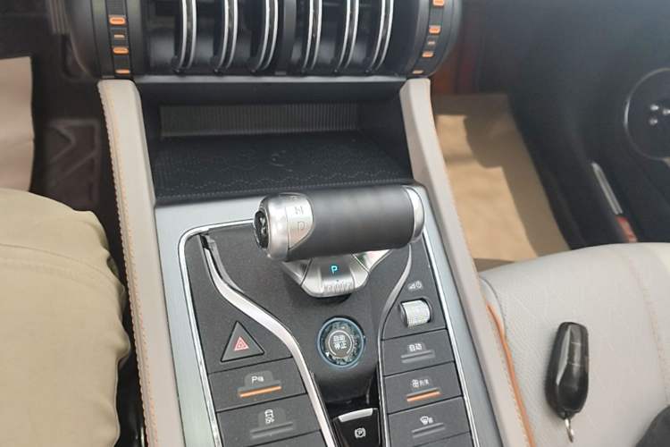 Used BYD Yuan PLUS 2024 Honor Edition 430KM Leading Model Gear Lever