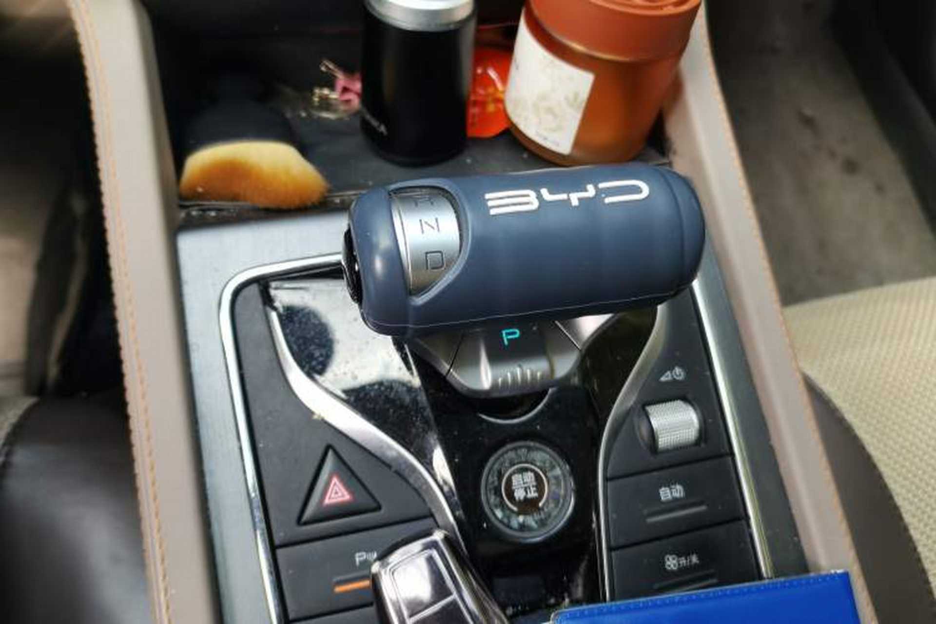 Used BYD Yuan PLUS 2024 Honor Edition 510KM Beyond Model Gear Lever