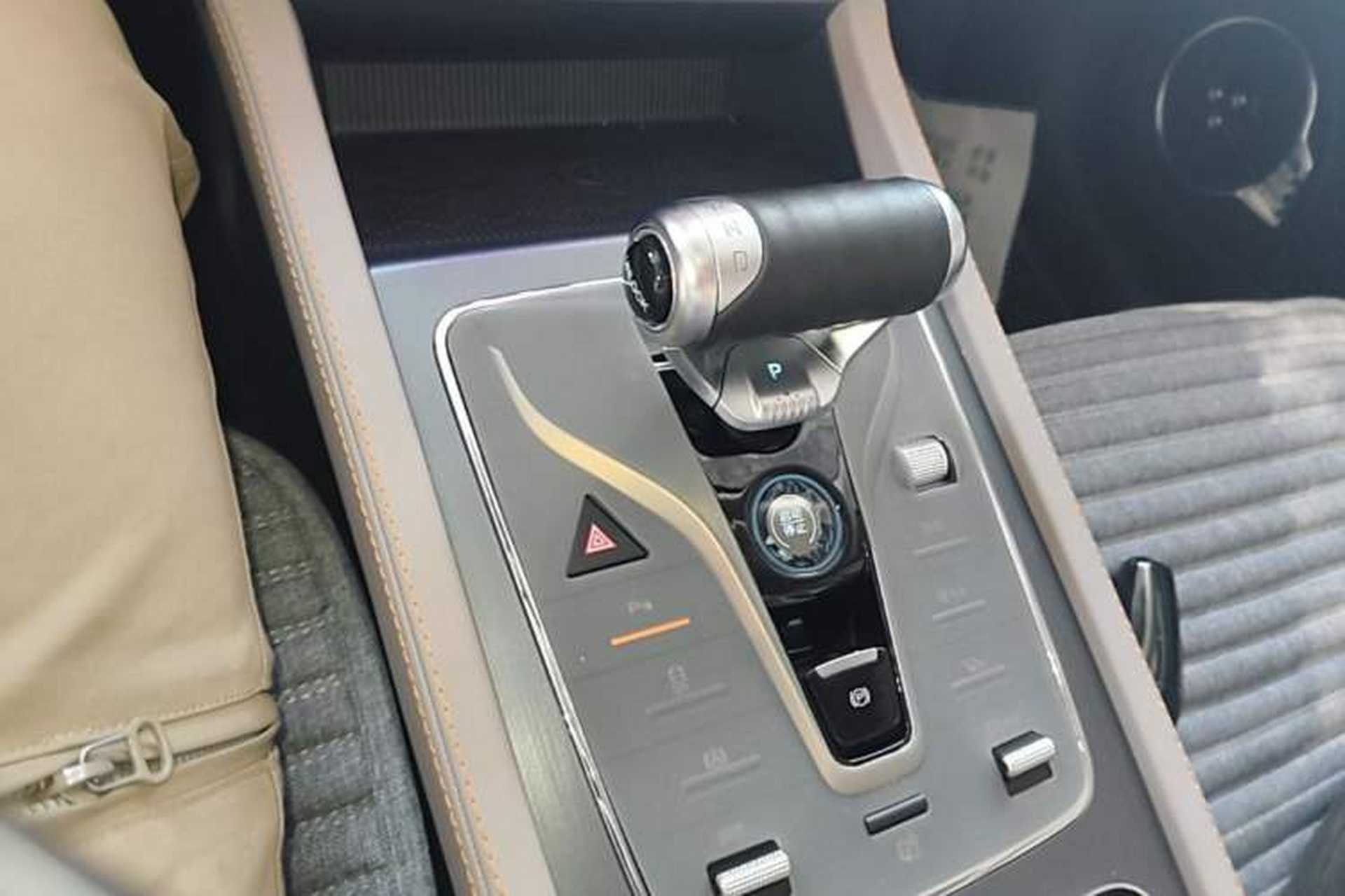Used BYD Yuan PLUS 2024 Honor Edition 430KM Leading Model Gear Lever
