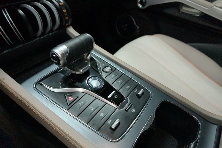 Used BYD Yuan PLUS 2024 Honor Edition 430KM Leading Model Gear Lever