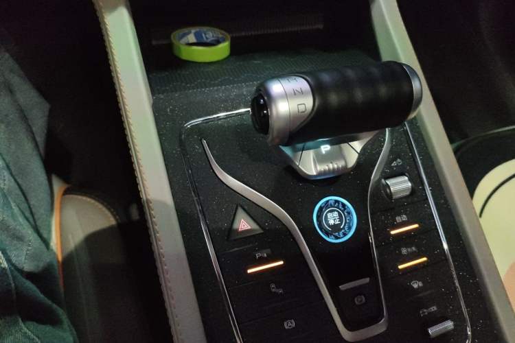 Used BYD Yuan PLUS 2024 Honor Edition 510KM Beyond Model Gear Lever