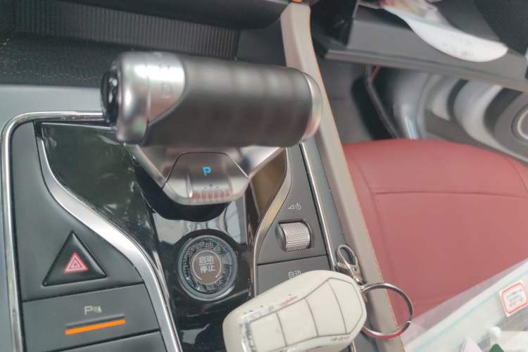 Used BYD Yuan PLUS 2024 Honor Edition 510KM Leading Model Gear Lever