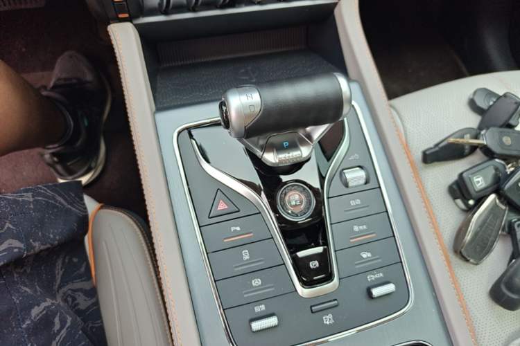 Used BYD Yuan PLUS 2024 Honor Edition 430KM Beyond Model Gear Lever