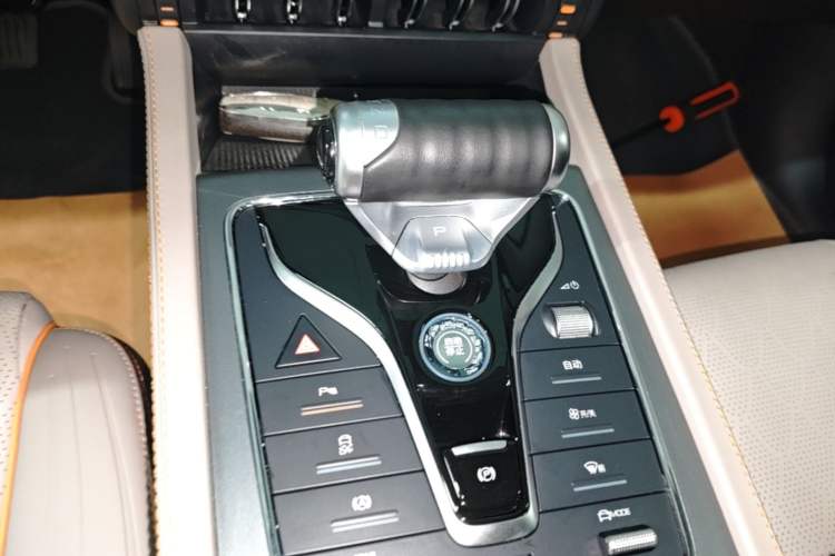Used BYD Yuan PLUS 2024 Honor Edition 430KM Beyond Model Gear Lever